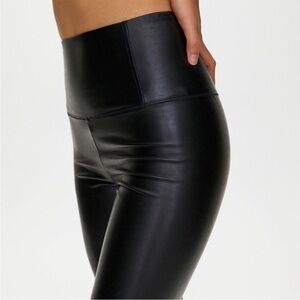 ARITZIA Wilfred Free Daria Pant Vegan / Faux Leather Leggings Pants Black XXS